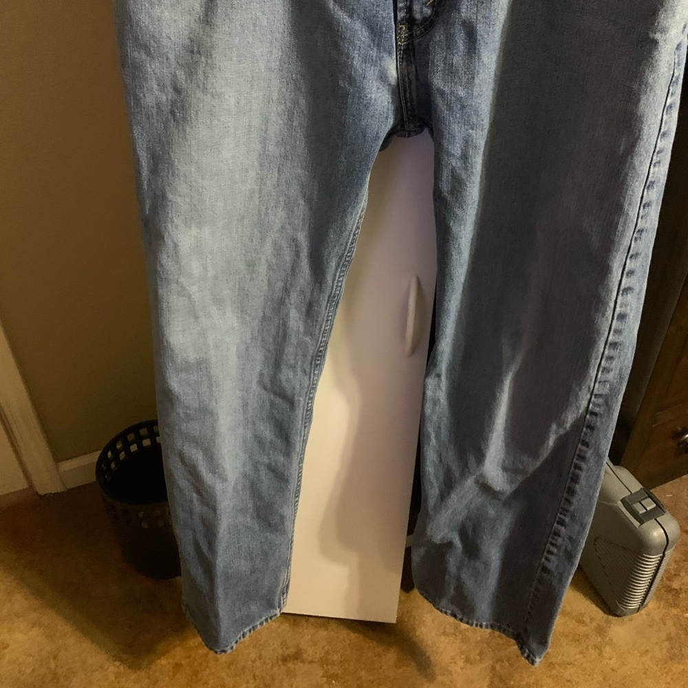 Levi Jeans - Picture 3 of 9